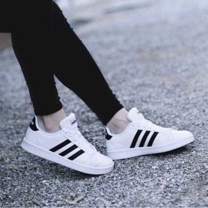 Adidas Grand Court Women’s Size 7.5 - worn once